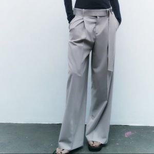 NWOT ZARA Pleated Pants